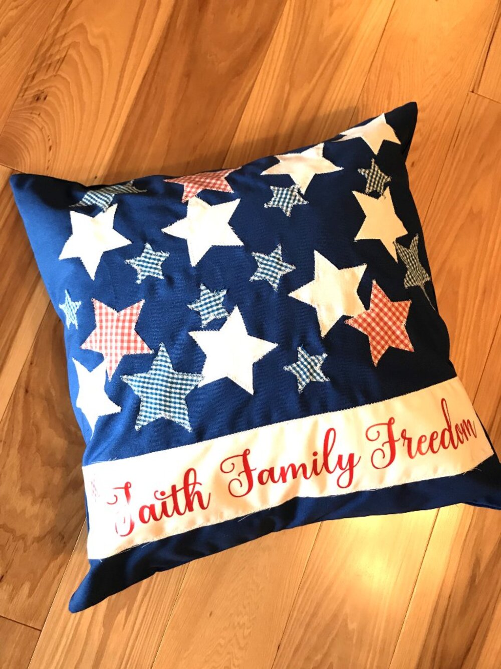 Patriotic Pillow Cover, Patchwork Stars Faith Family Freedom Applique 18 x 18